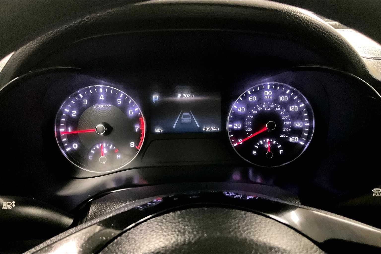 2023 Kia Forte LXS - Photo 24