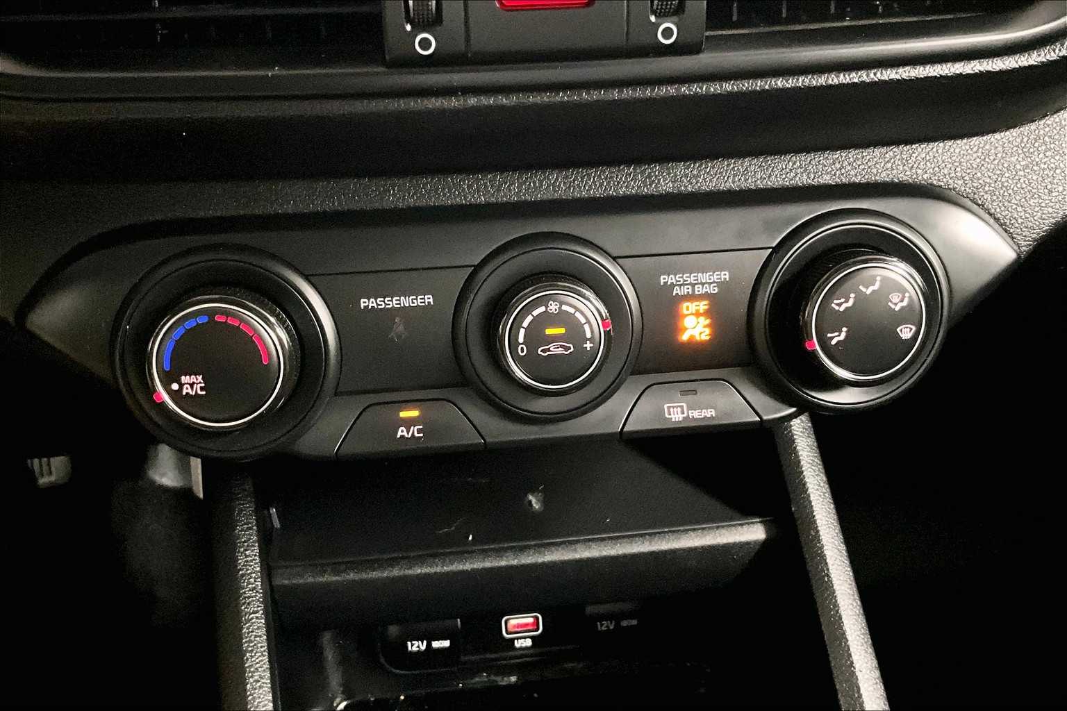 2023 Kia Forte LXS - Photo 25