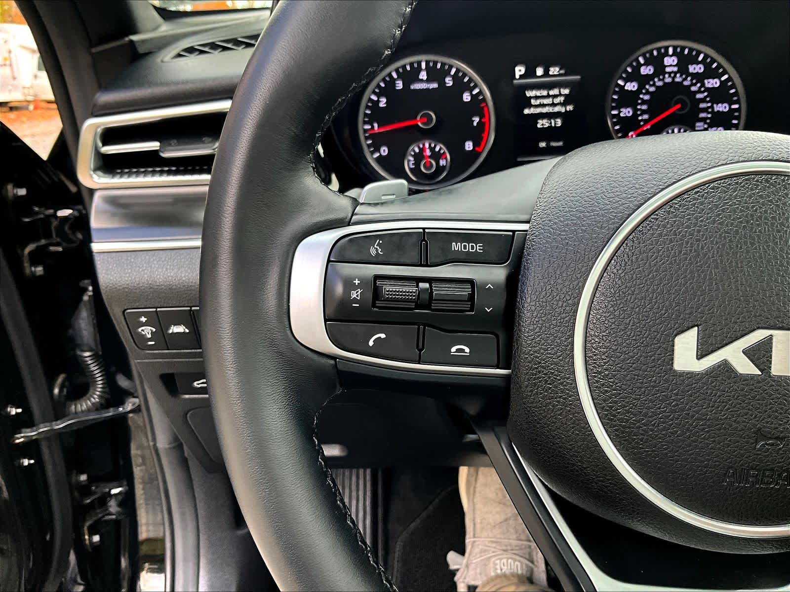 2024 Kia K5 GT - Photo 23