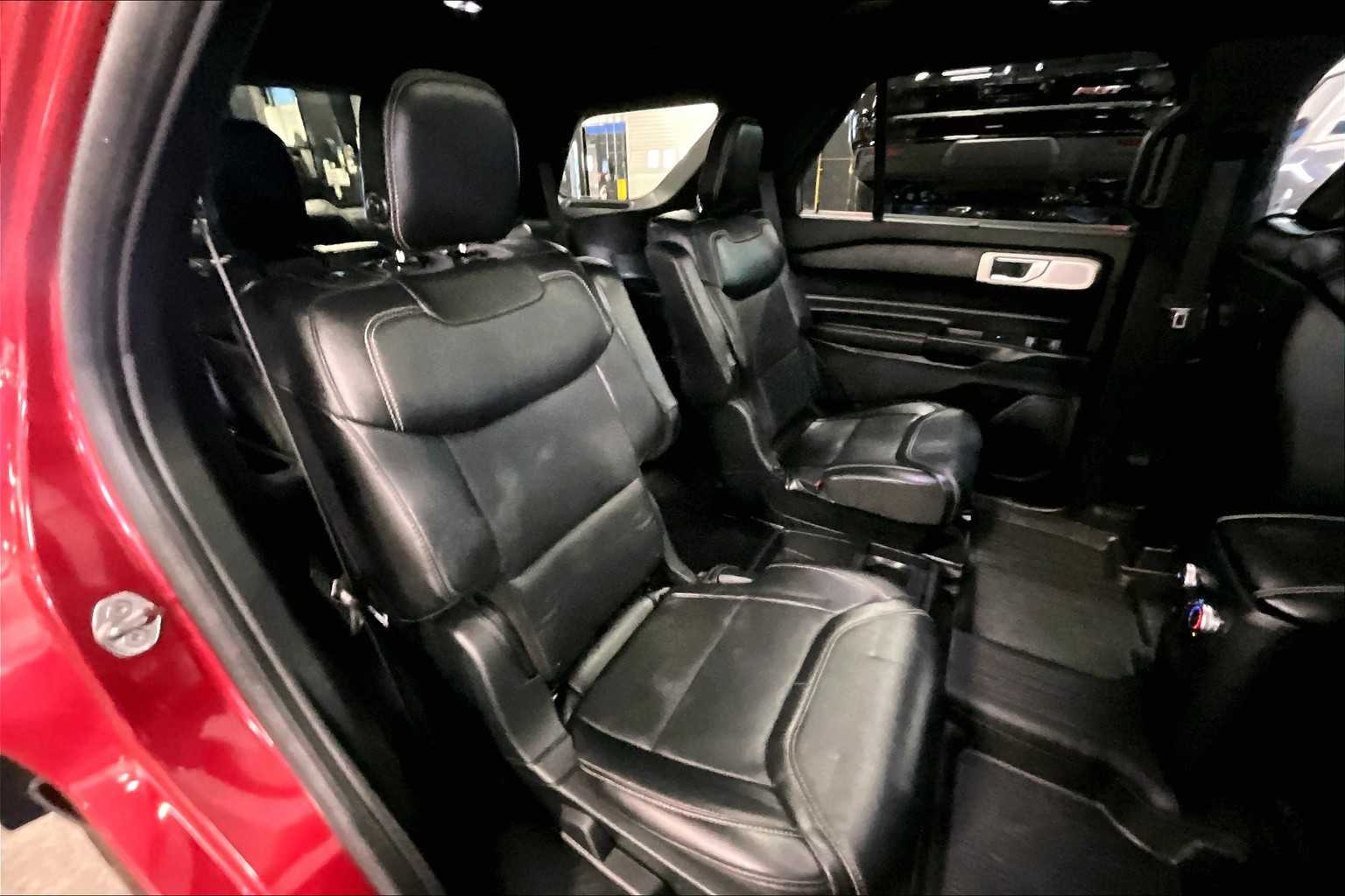 2020 Ford Explorer ST - Photo 16