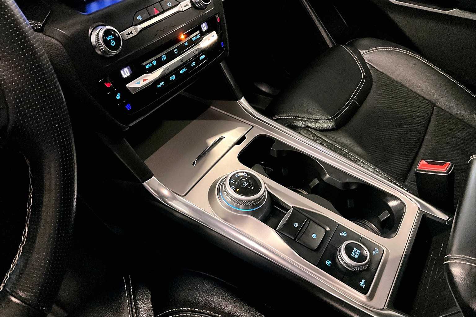 2020 Ford Explorer ST - Photo 21