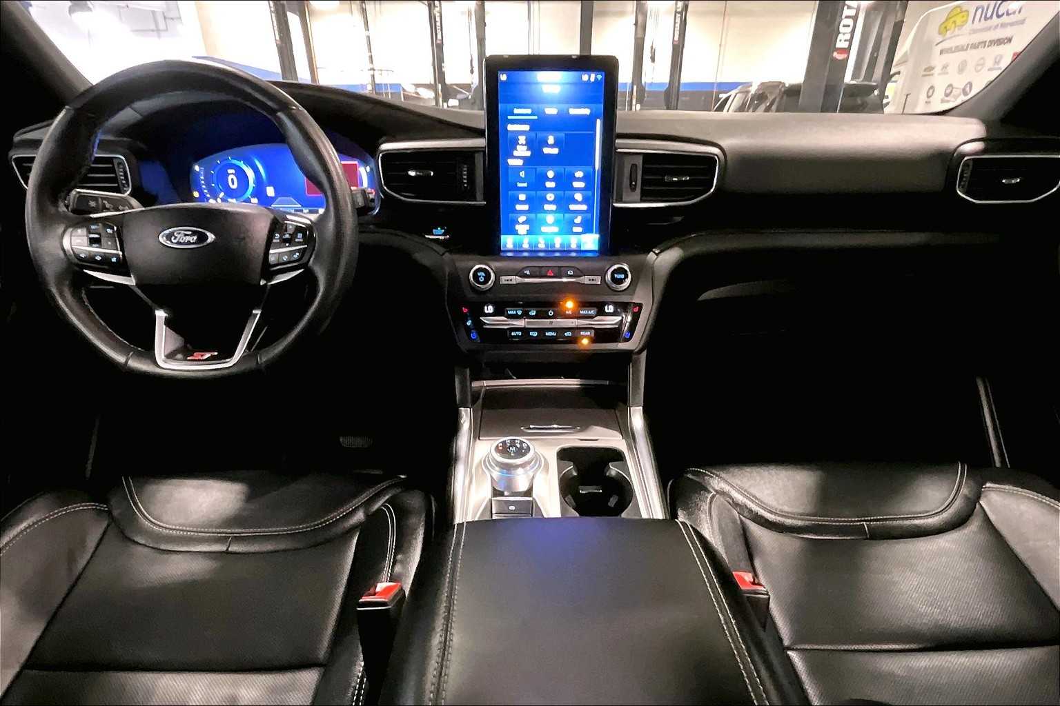2020 Ford Explorer ST - Photo 22