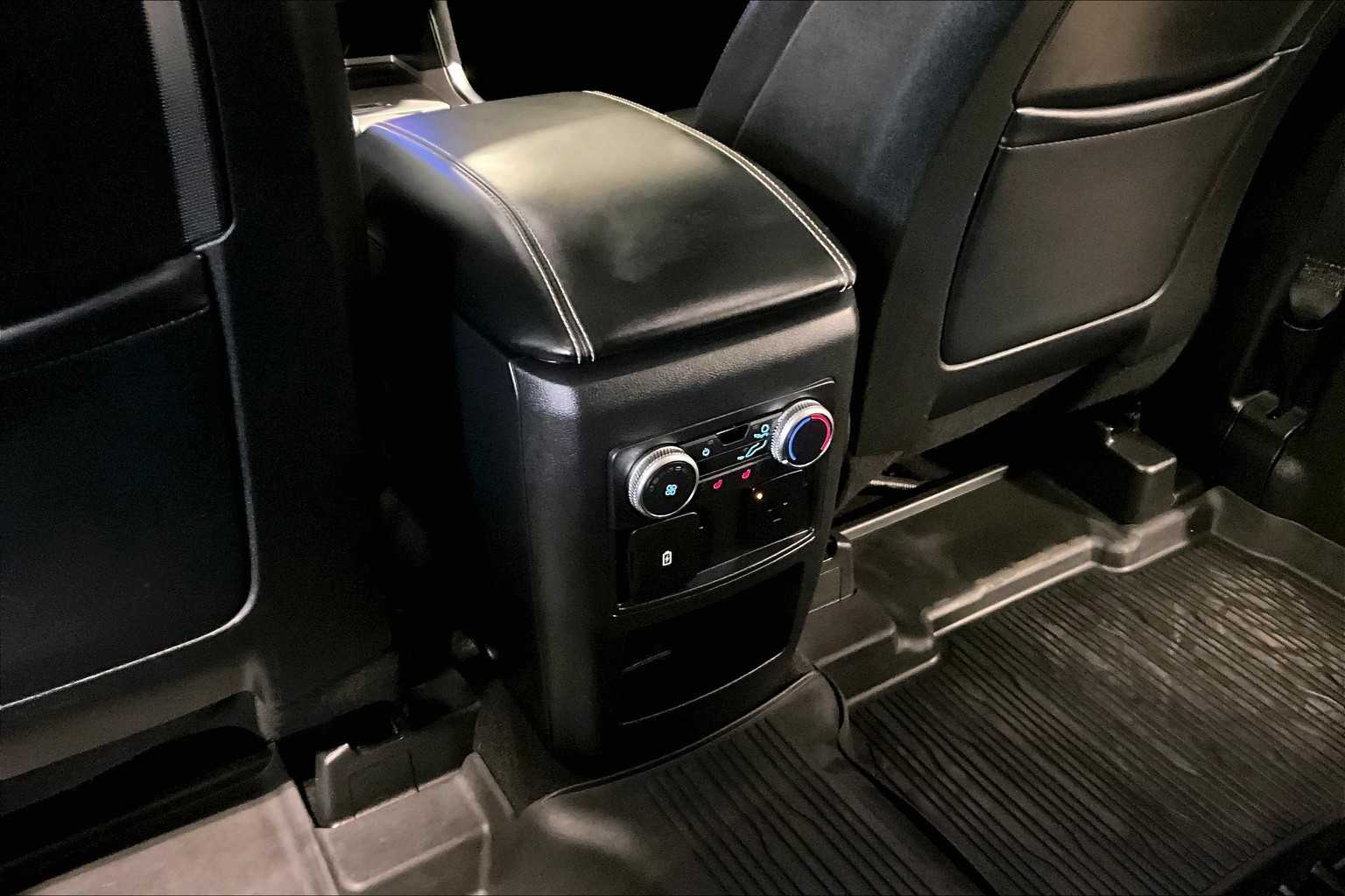 2020 Ford Explorer ST - Photo 29