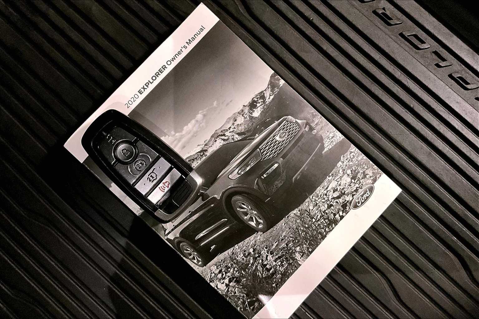 2020 Ford Explorer ST - Photo 32
