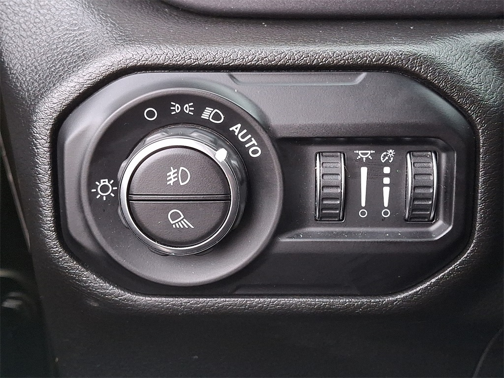 2021 Jeep Gladiator Mojave - Photo 25