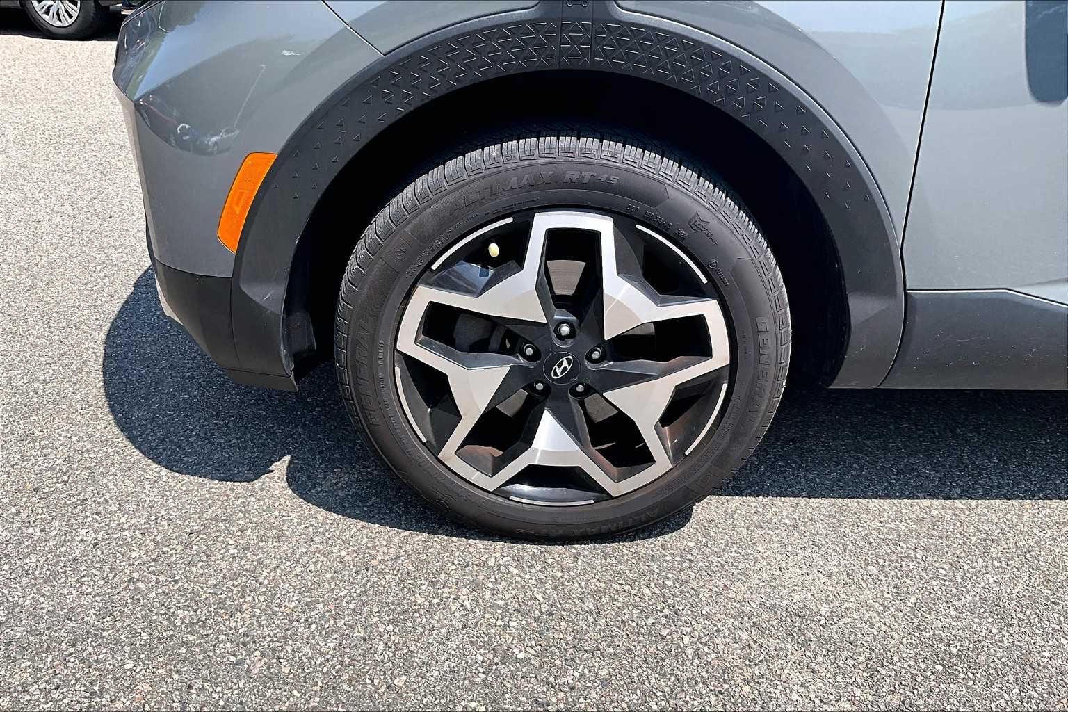 2022 Hyundai Santa Cruz Limited - Photo 4
