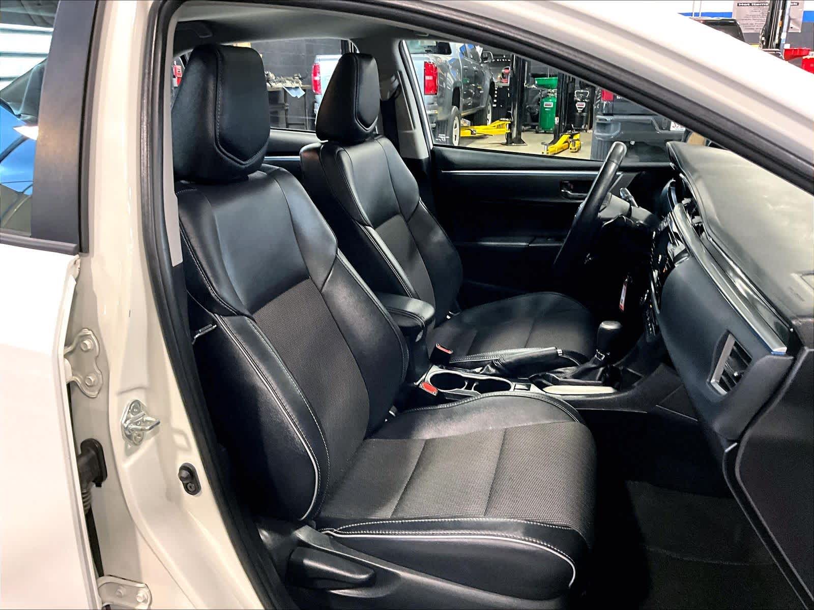 2016 Toyota Corolla S Plus - Photo 11