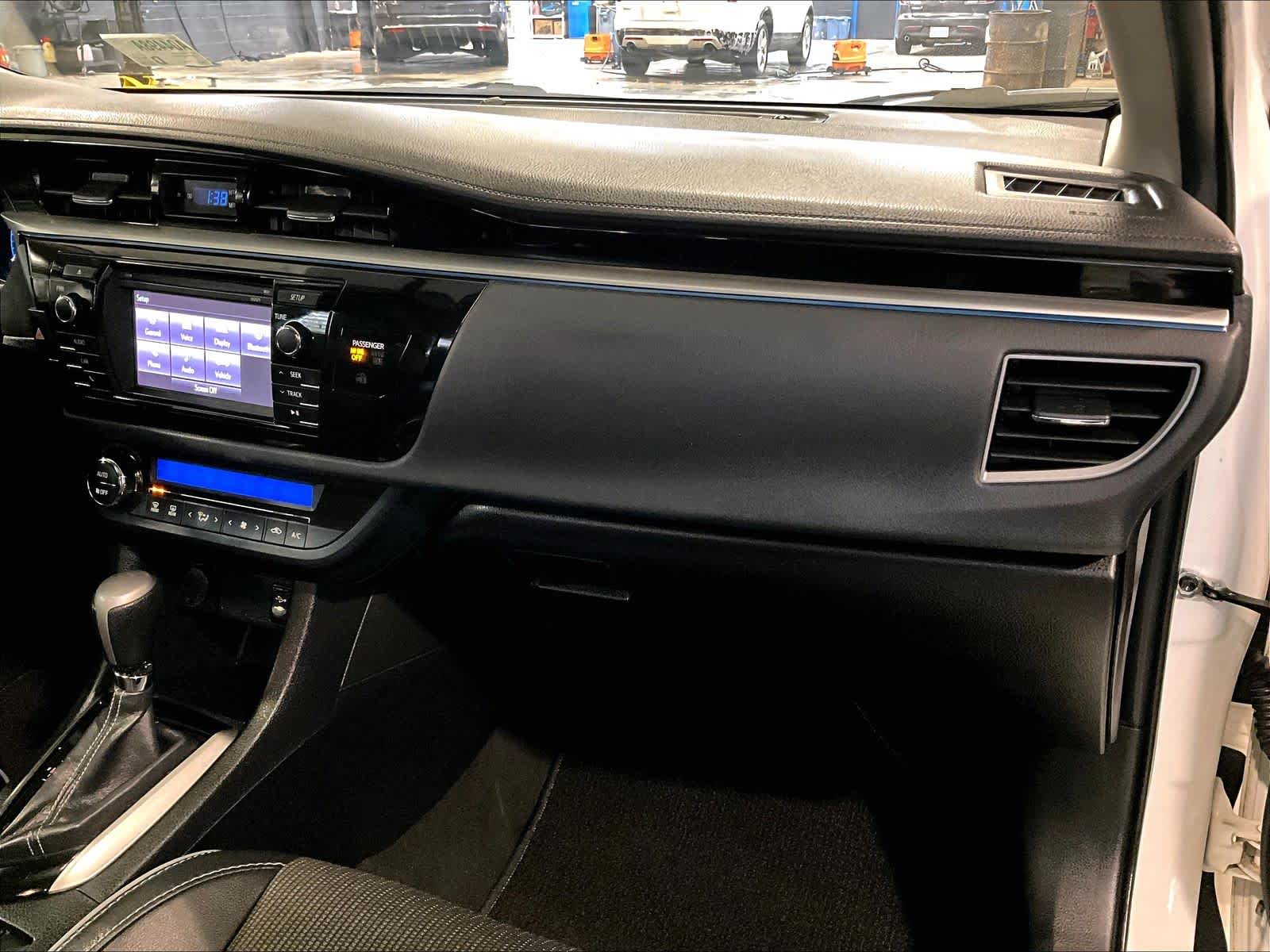 2016 Toyota Corolla S Plus - Photo 13