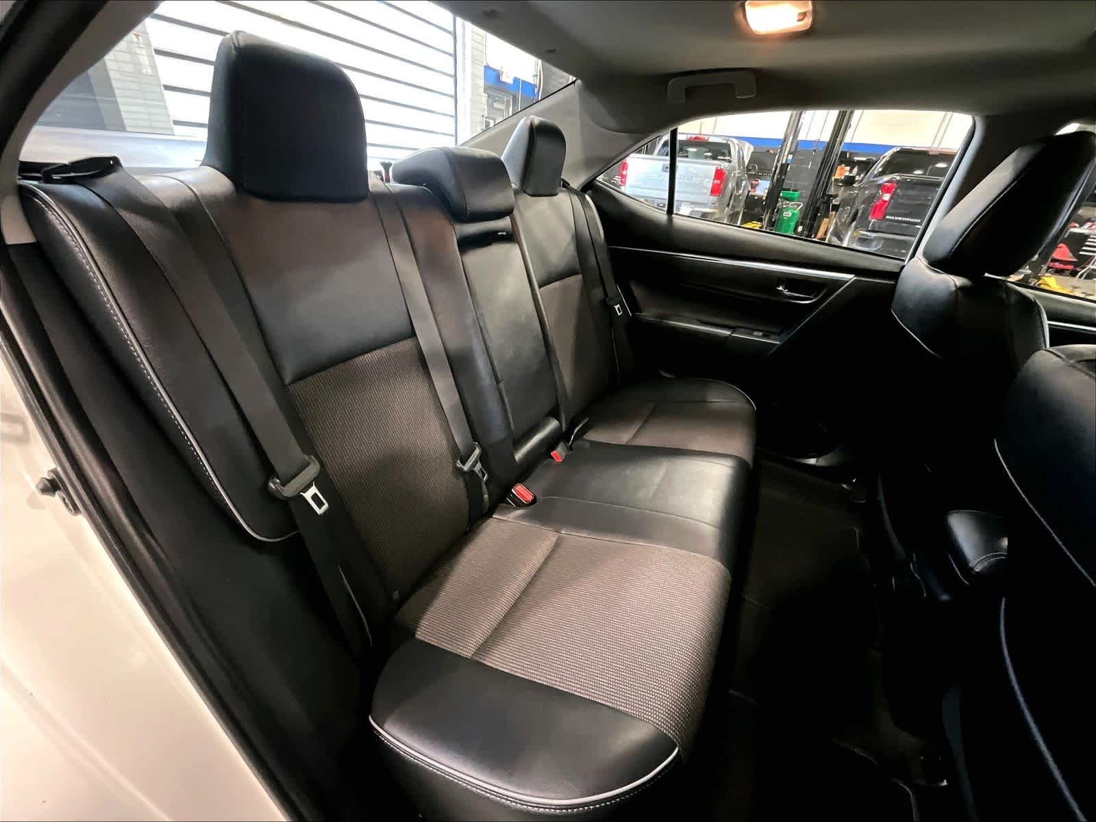 2016 Toyota Corolla S Plus - Photo 16