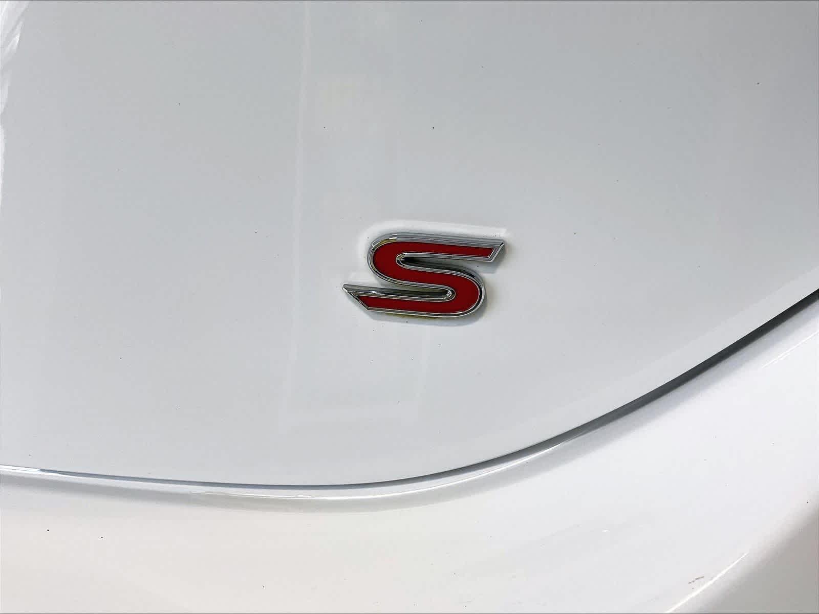 2016 Toyota Corolla S Plus - Photo 29