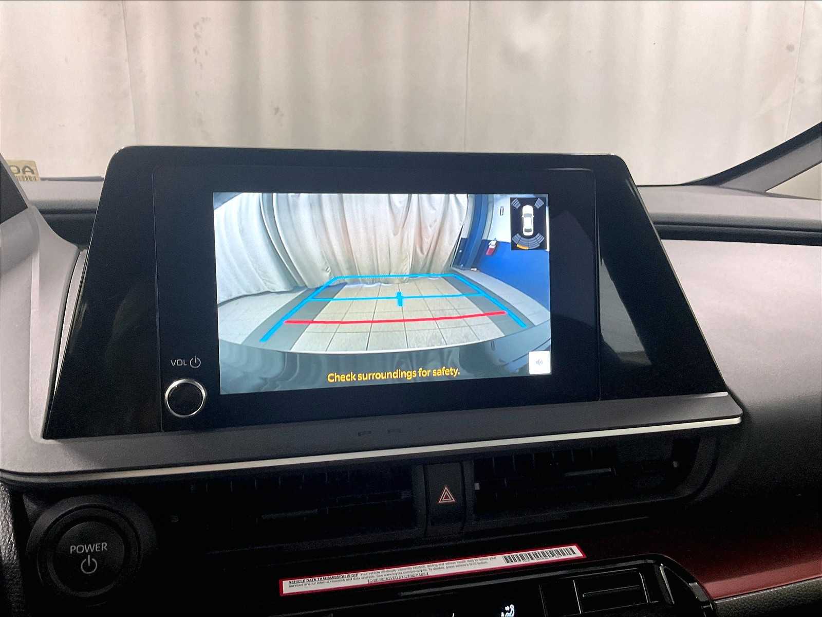 2024 Toyota Prius Prime SE - Photo 19