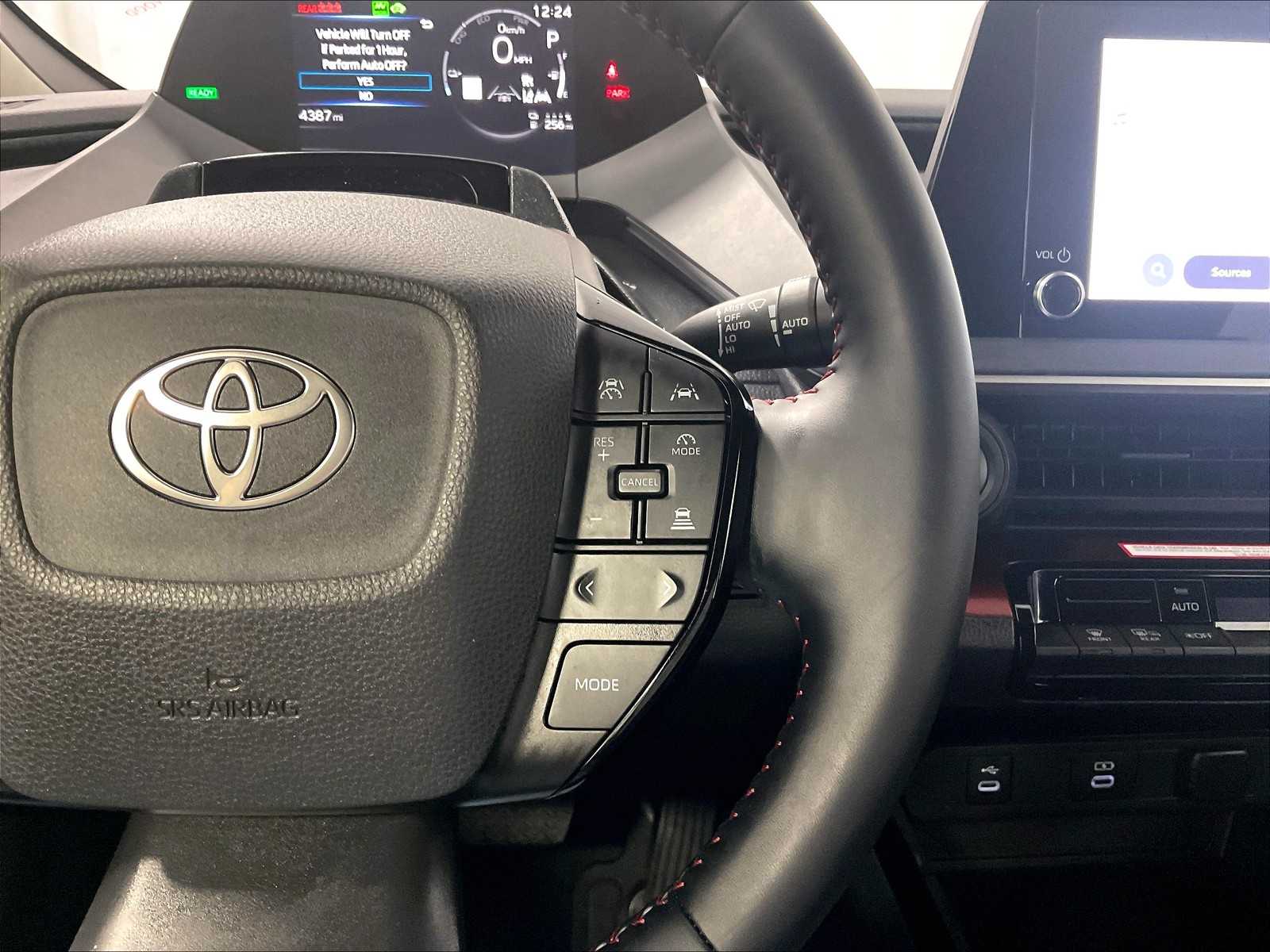 2024 Toyota Prius Prime SE - Photo 23