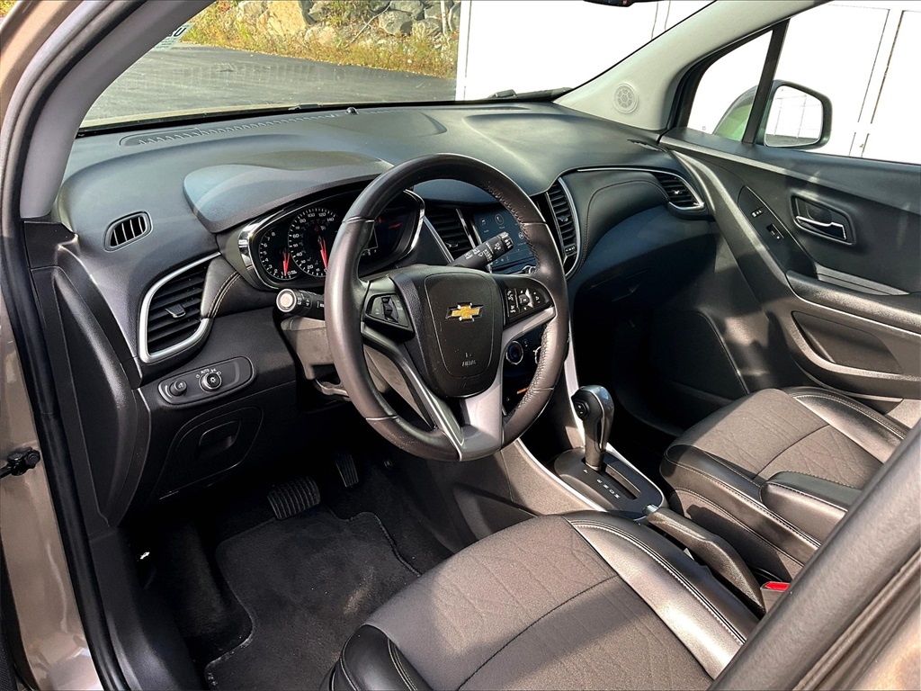 2022 Chevrolet Trax LT - Photo 8