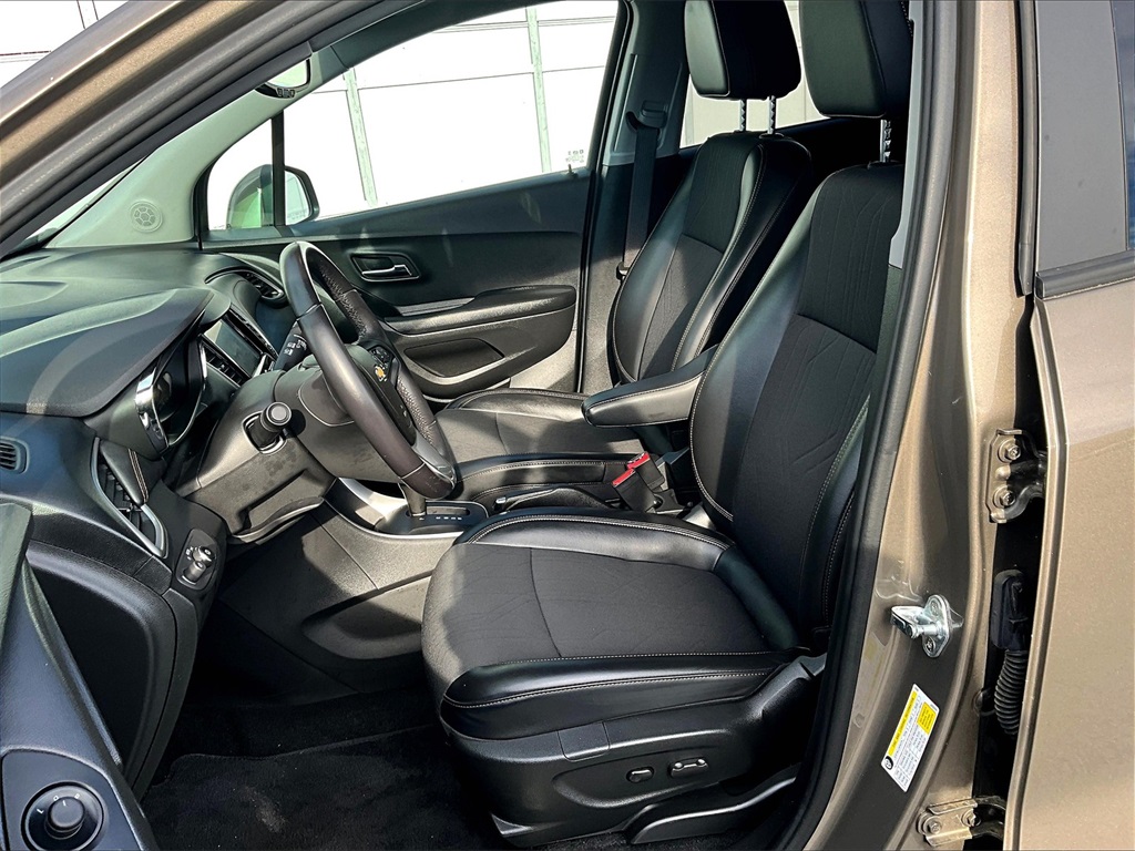 2022 Chevrolet Trax LT - Photo 10