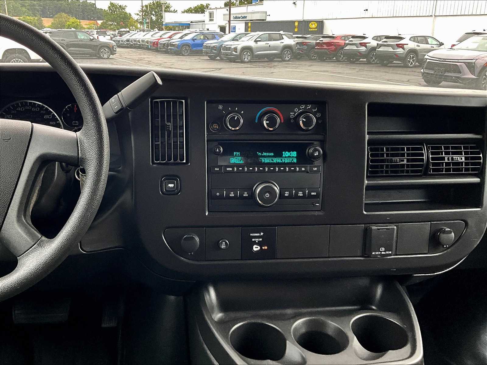 2023 Chevrolet Express 2500 Cargo photo 17
