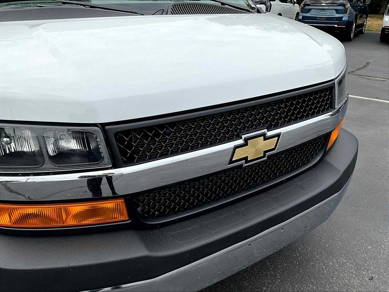 2023 Chevrolet Express 2500 Cargo photo 26