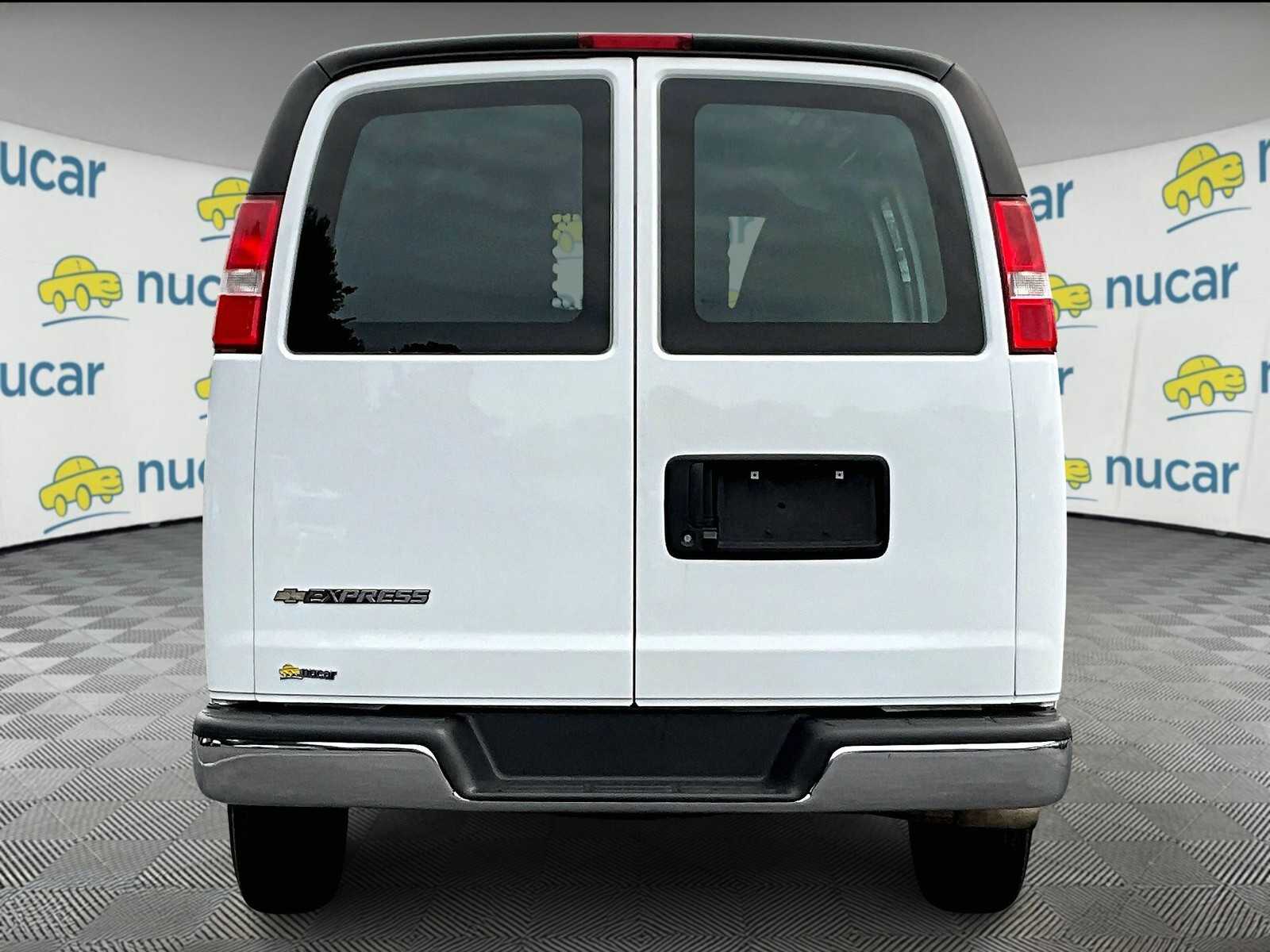 2023 Chevrolet Express 2500 Cargo photo 6