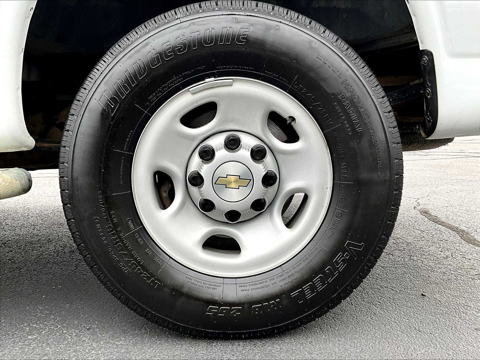 2023 Chevrolet Express 2500 Cargo photo 8