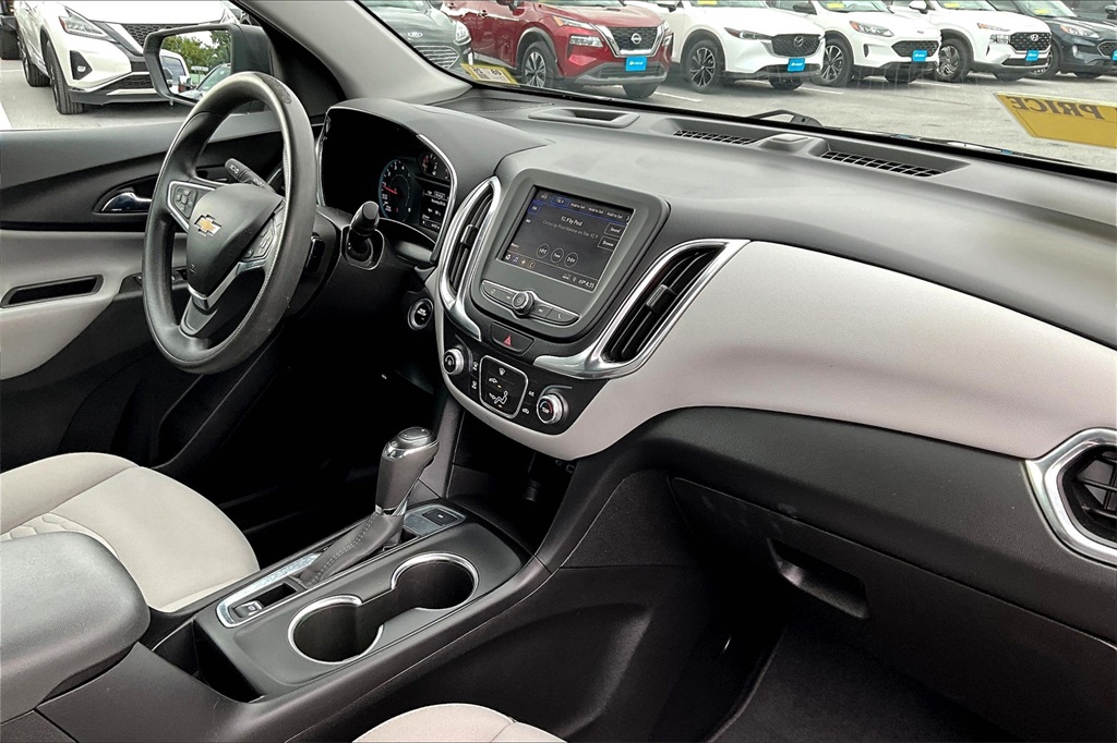 2021 Chevrolet Equinox LS - Photo 14