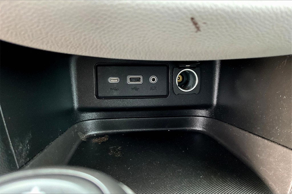 2021 Chevrolet Equinox LS - Photo 26