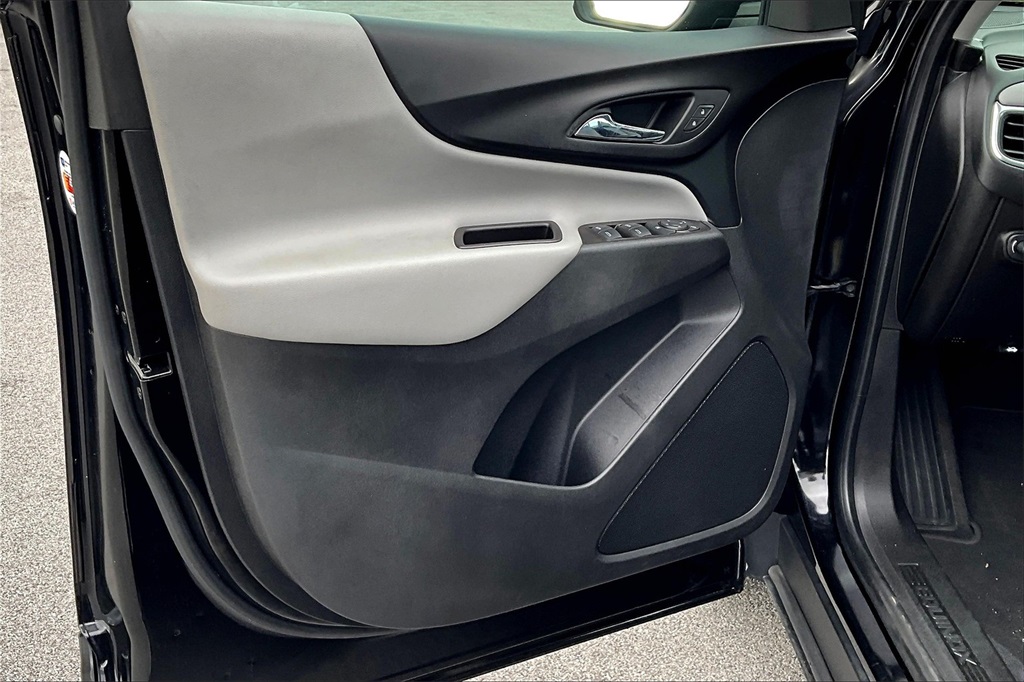 2021 Chevrolet Equinox LS - Photo 9