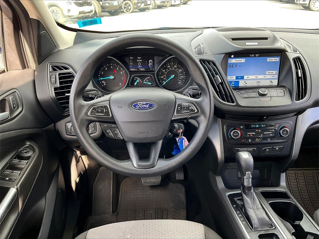 2017 Ford Escape SE - Photo 16