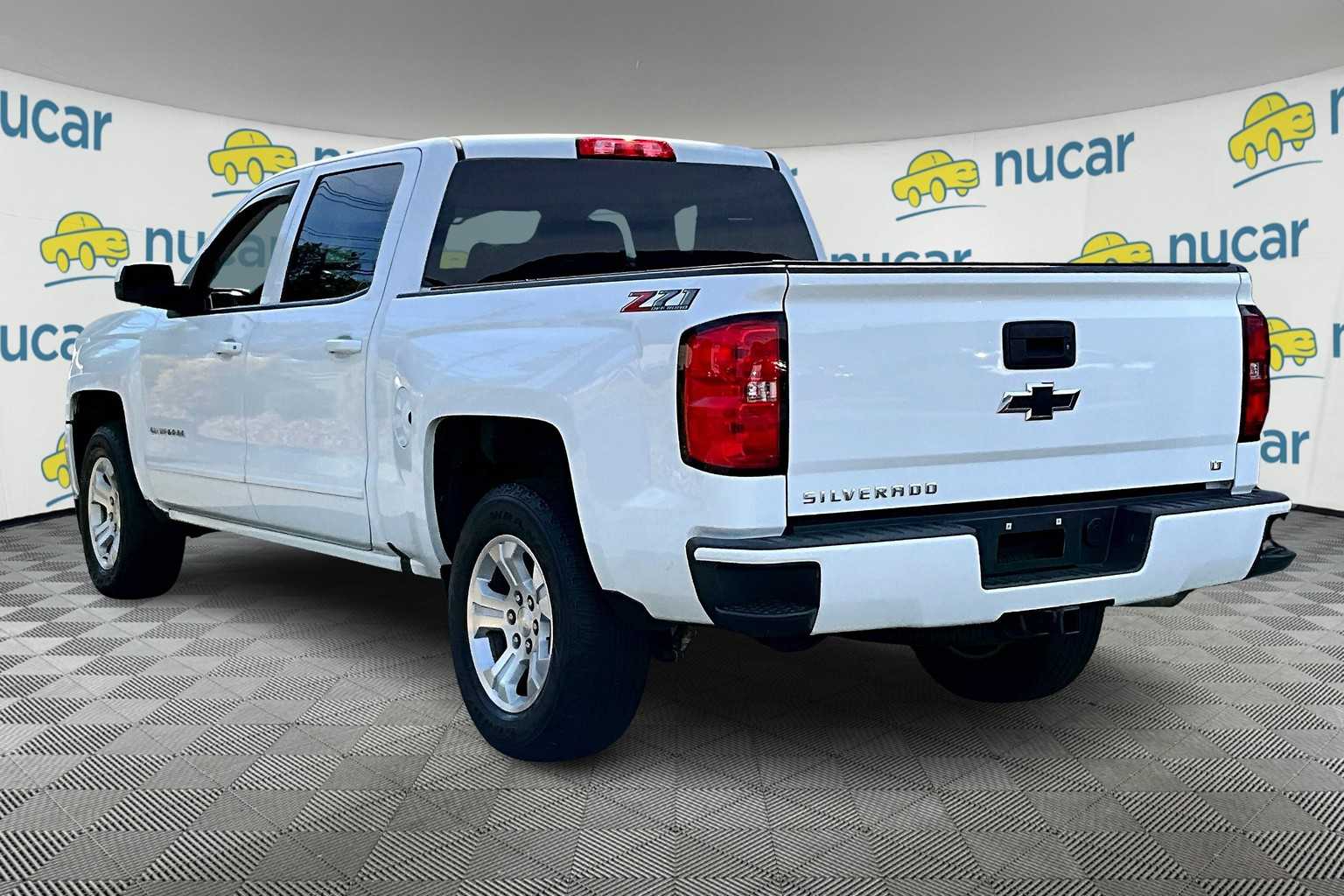 2018 Chevrolet Silverado 1500 LT - Photo 4
