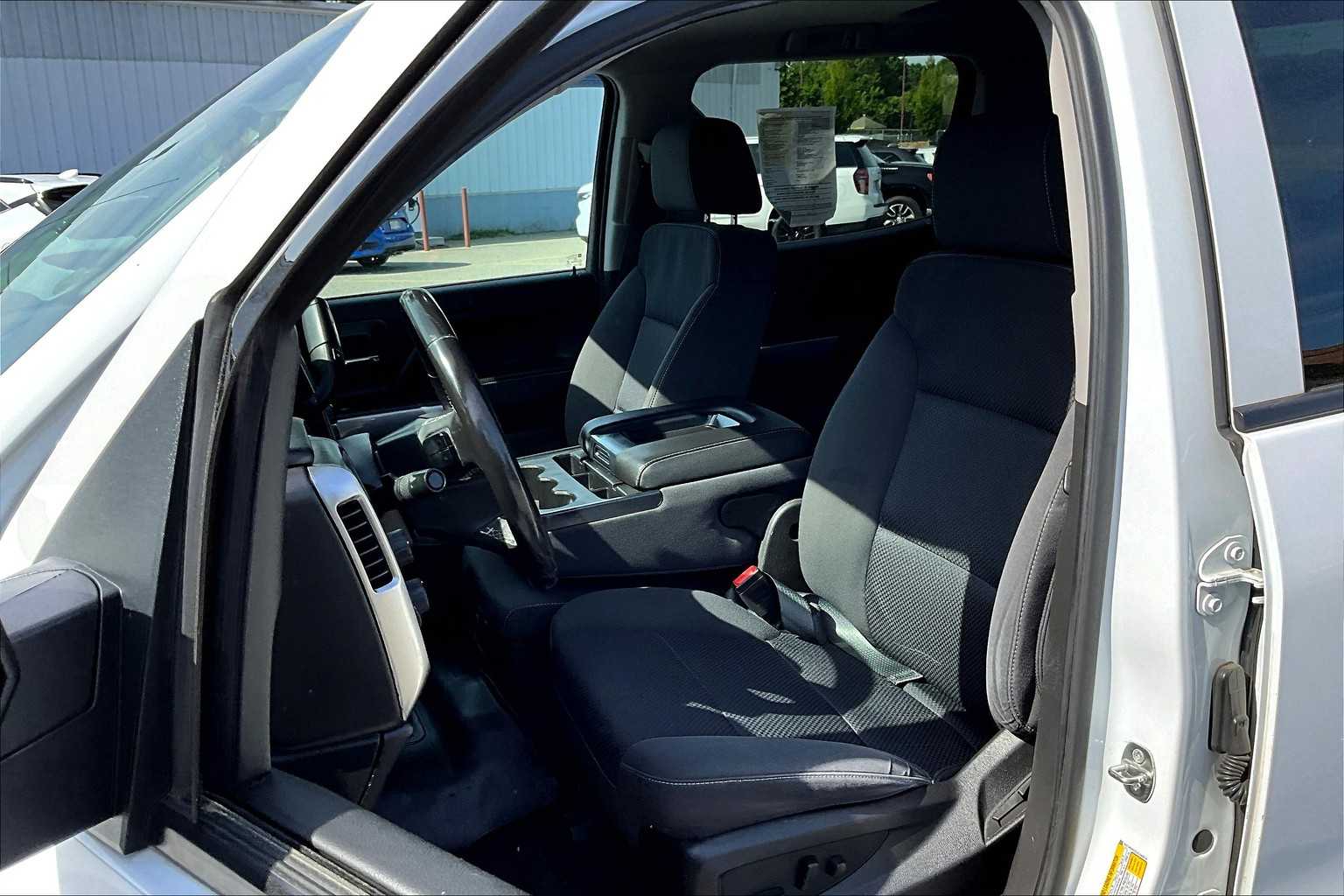 2018 Chevrolet Silverado 1500 LT - Photo 10
