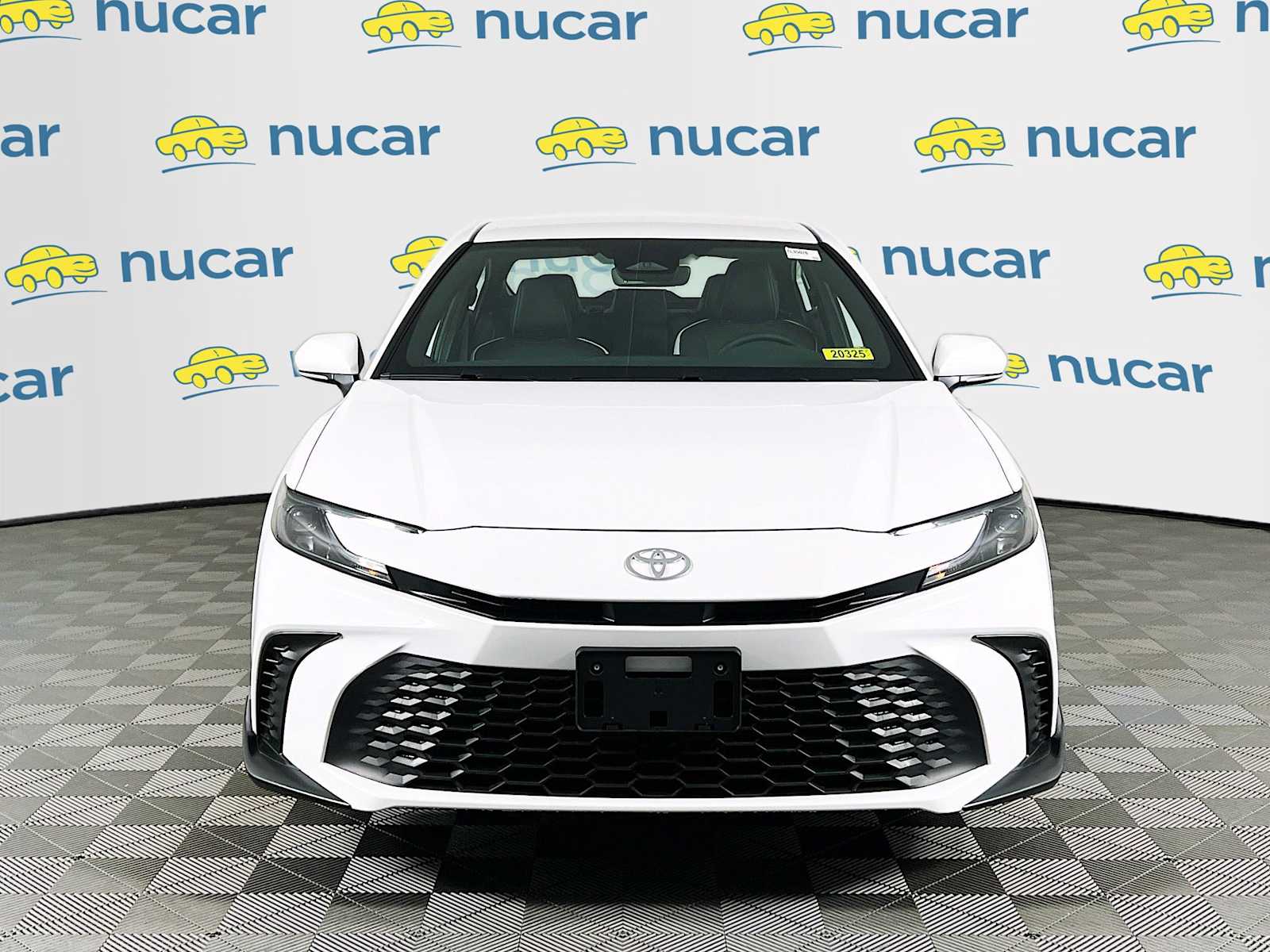 2025 Toyota Camry SE - Photo 2