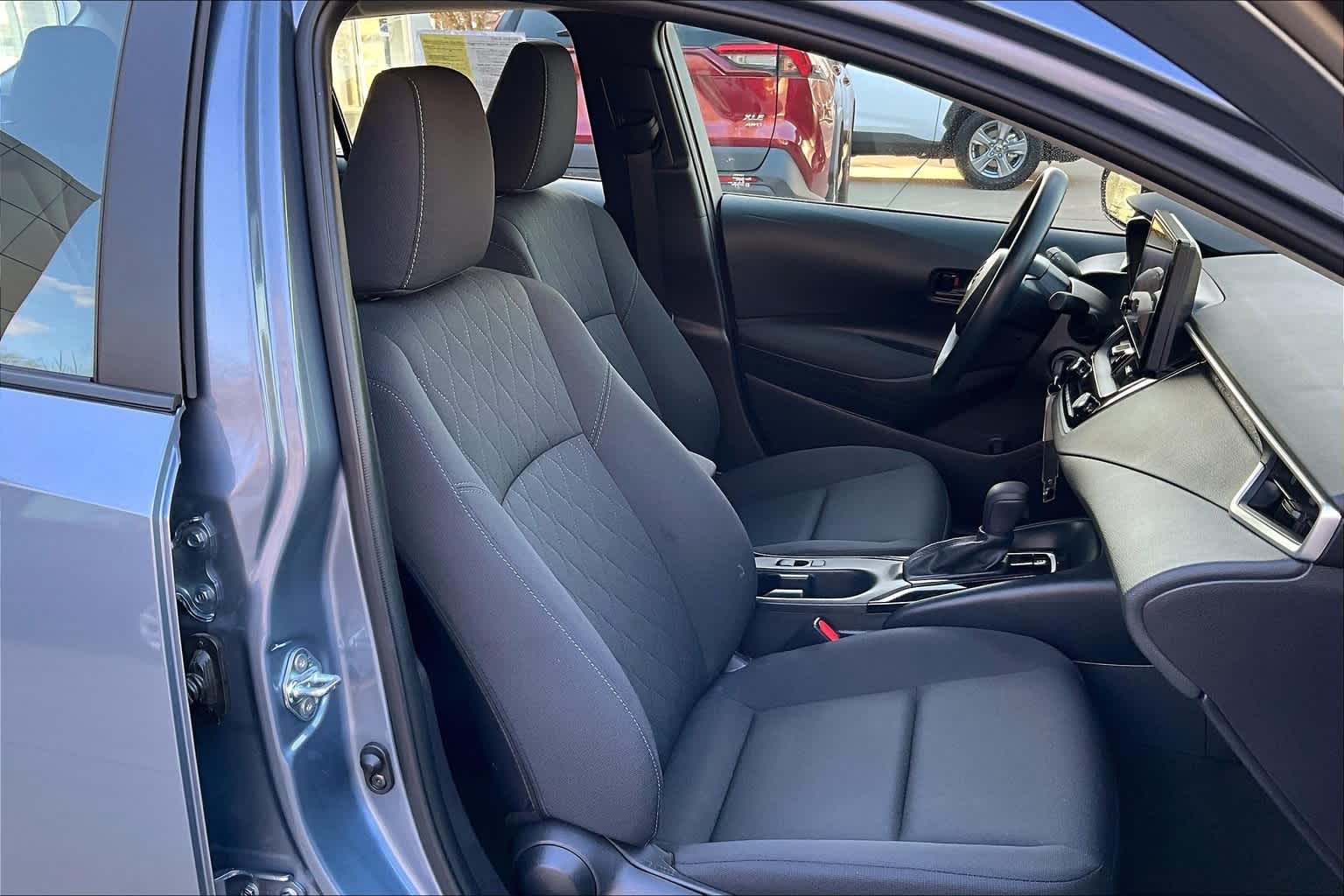 2023 Toyota Corolla LE - Photo 11