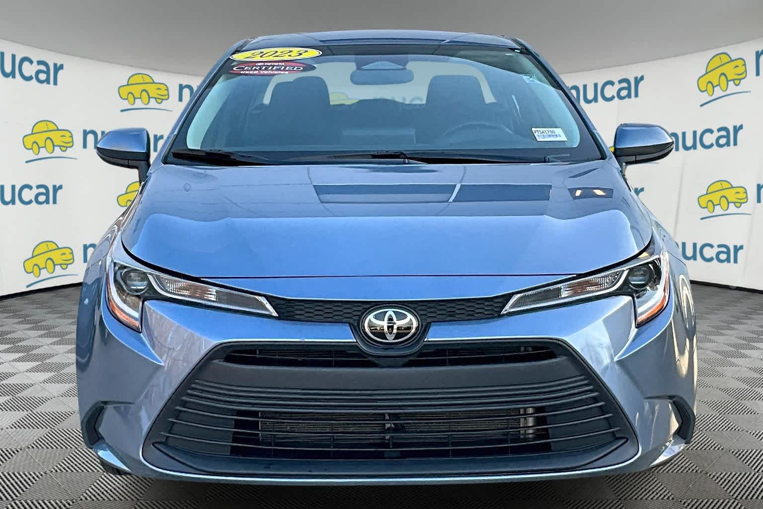 2023 Toyota Corolla LE - Photo 2
