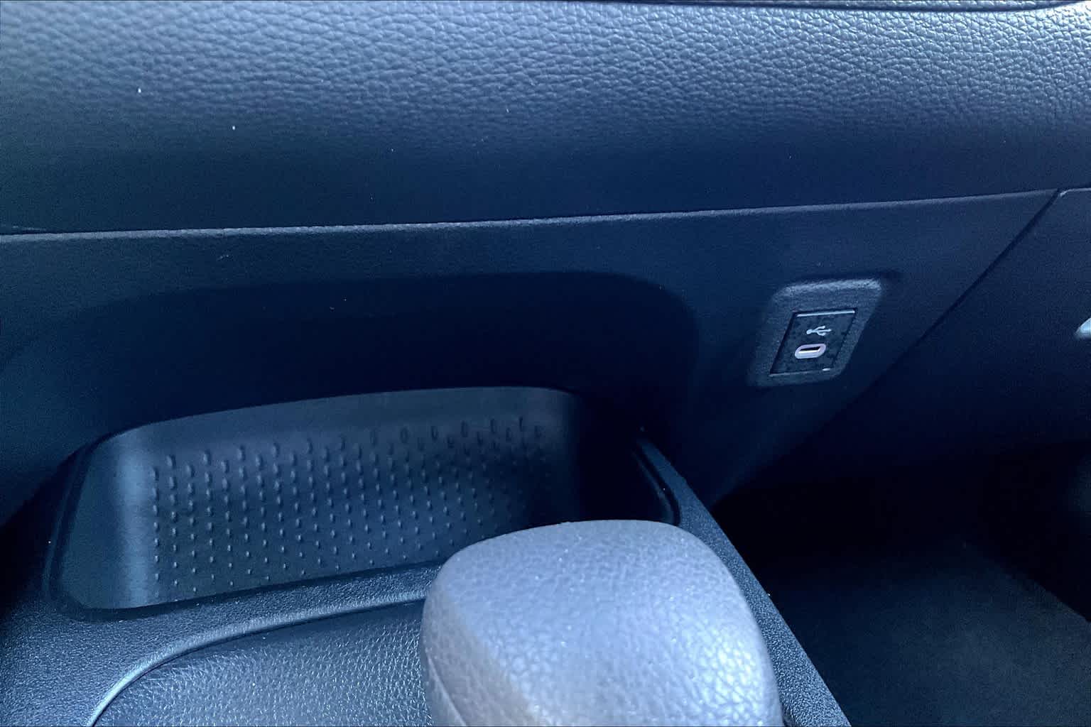 2023 Toyota Corolla LE - Photo 25