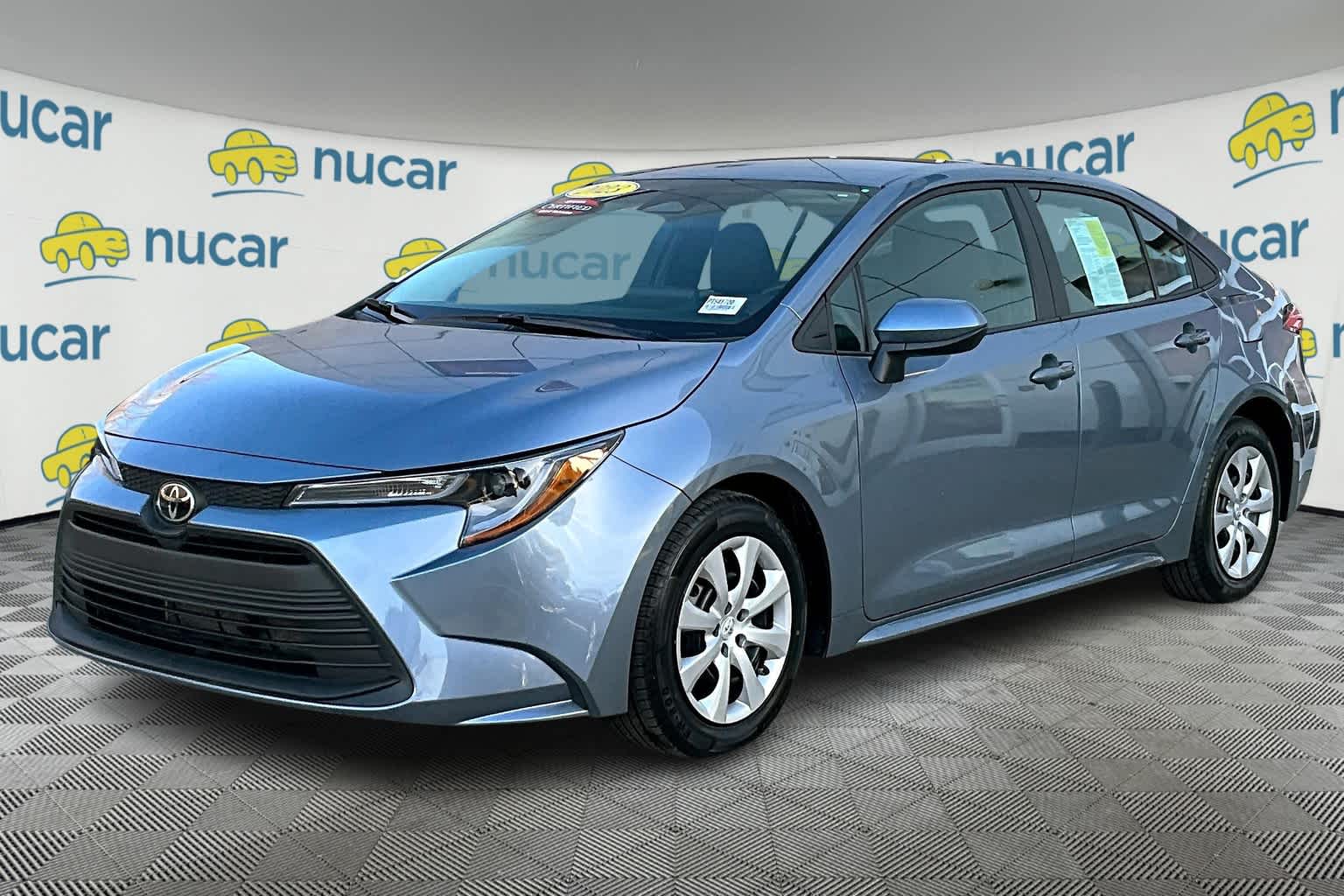 2023 Toyota Corolla LE - Photo 3