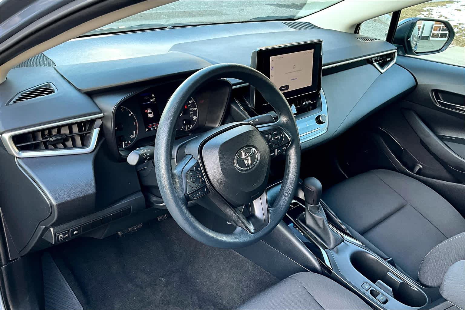 2023 Toyota Corolla LE - Photo 8