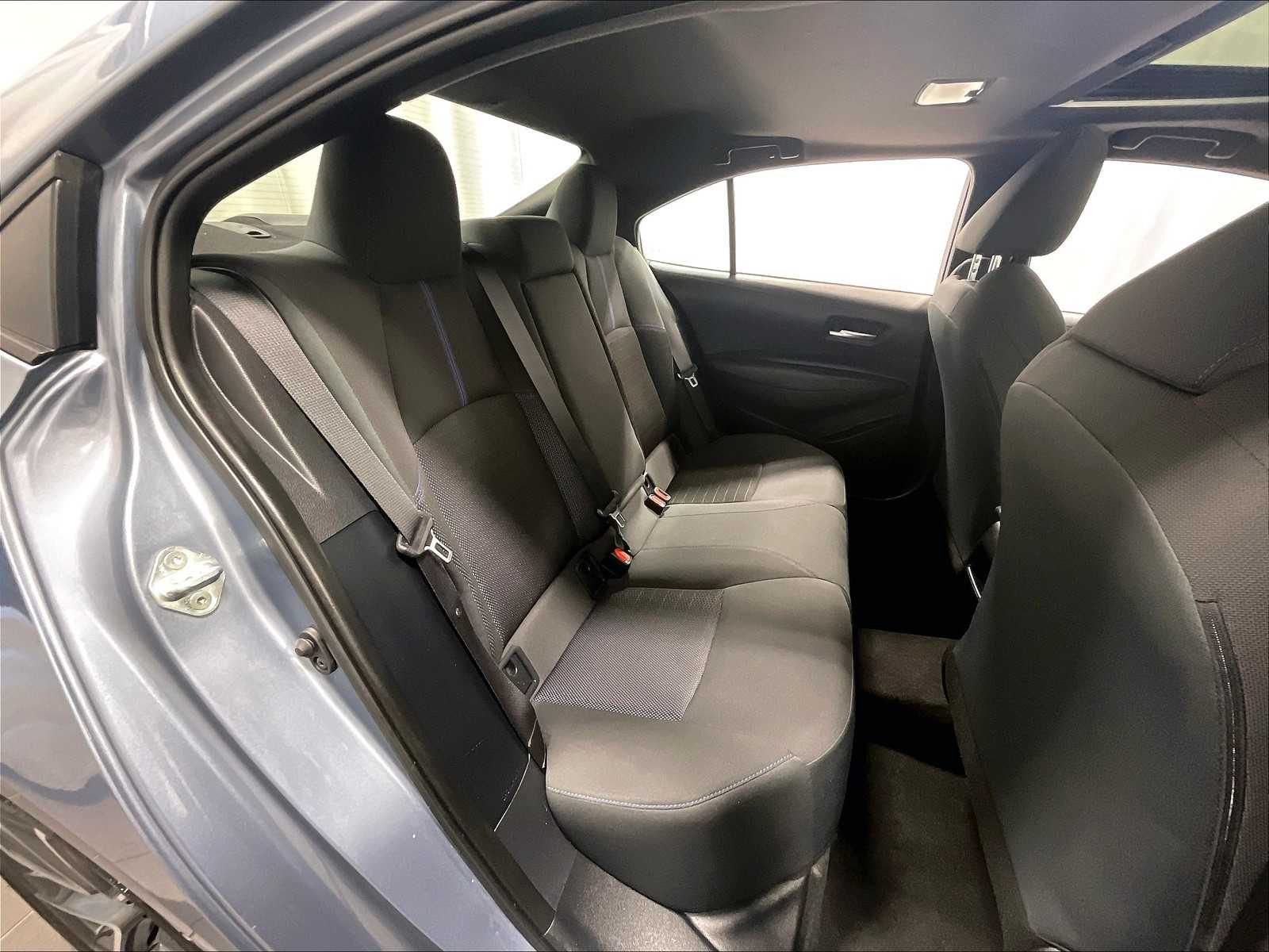 2022 Toyota Corolla SE - Photo 16