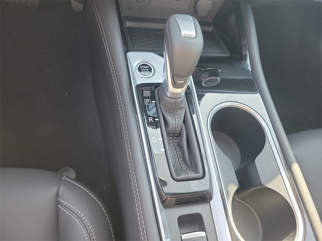 2025 Nissan Altima 2.5 SL - Photo 11