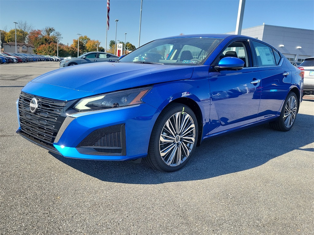 2025 Nissan Altima 2.5 SL - Photo 2