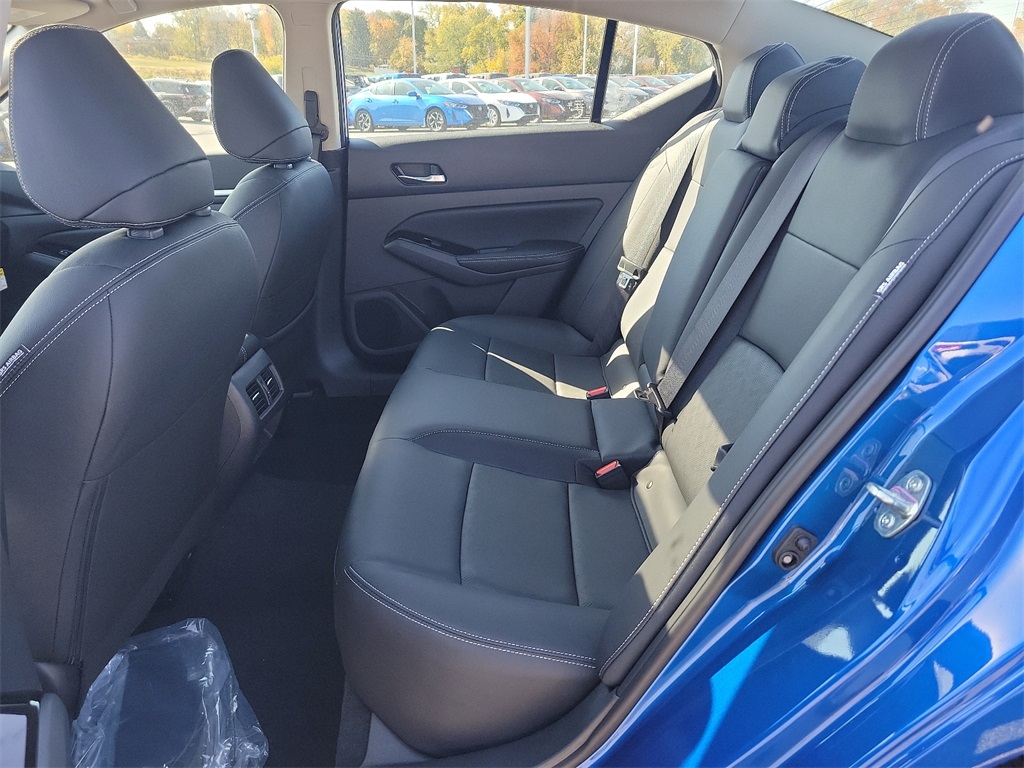 2025 Nissan Altima 2.5 SL - Photo 6