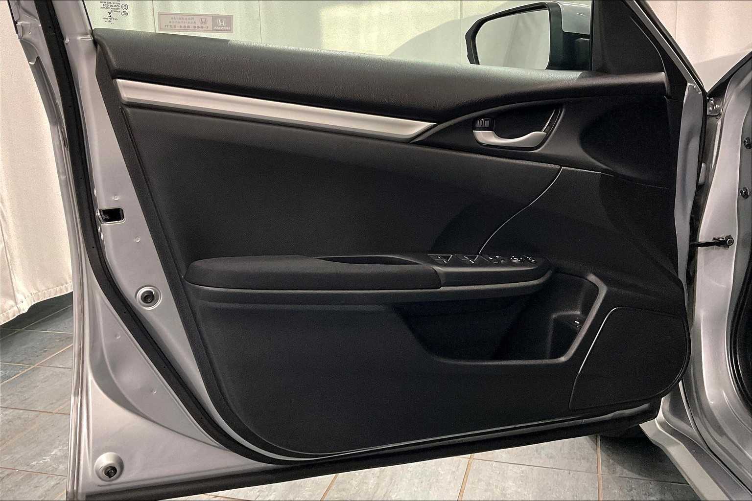2021 Honda Civic LX - Photo 9