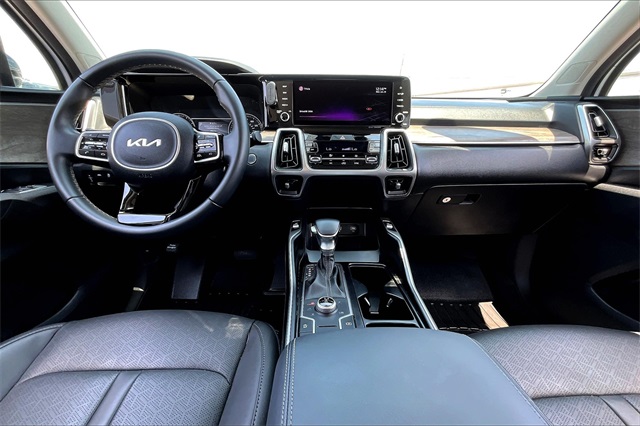 2022 Kia Sorento S - Photo 21