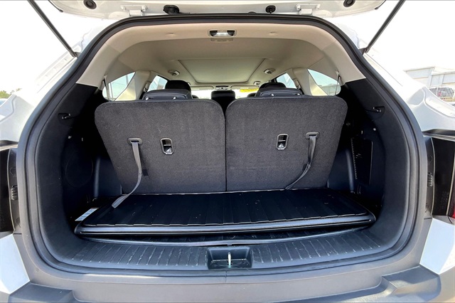 2022 Kia Sorento S - Photo 25