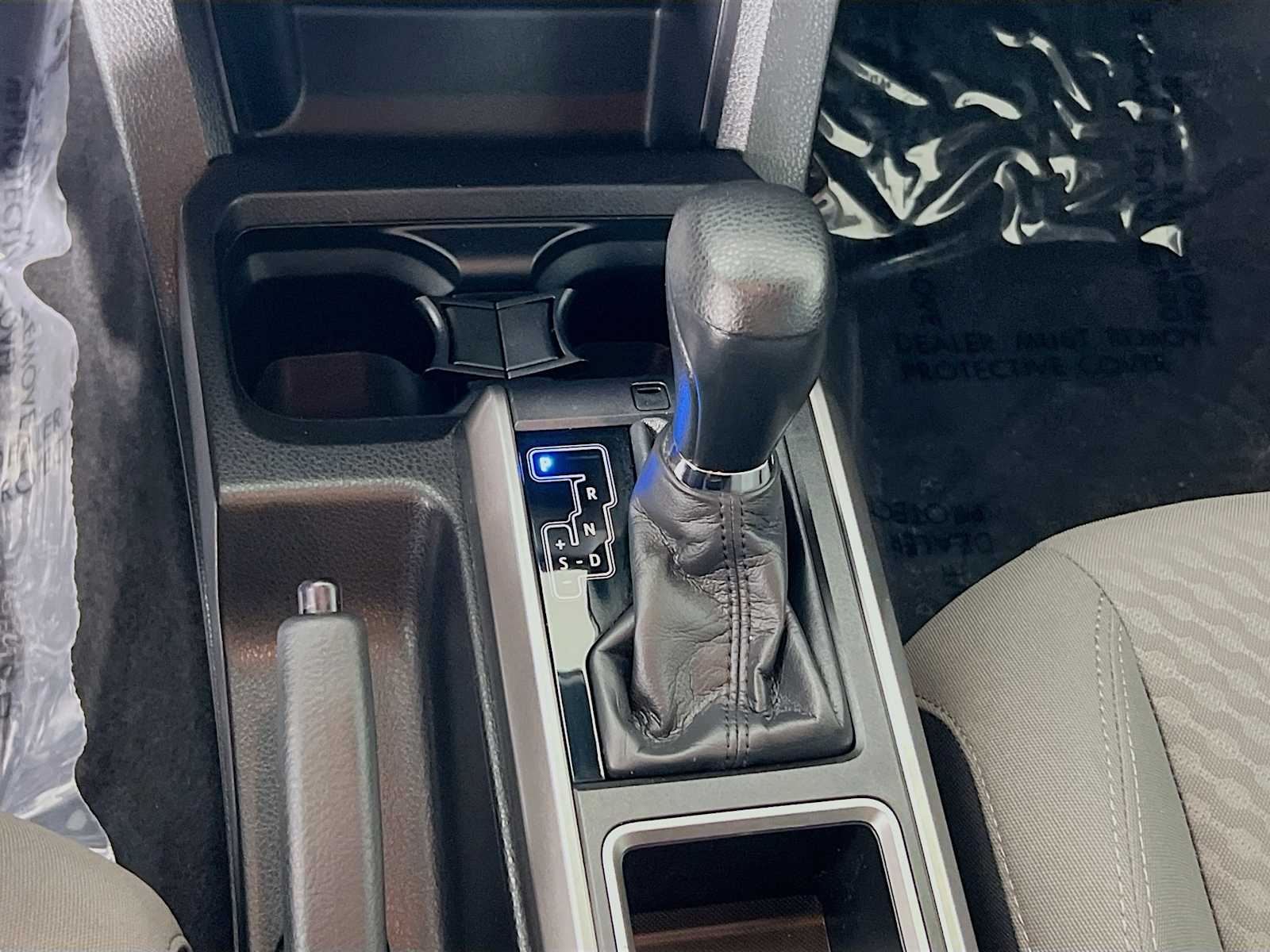 2022 Toyota Tacoma SR5 - Photo 16