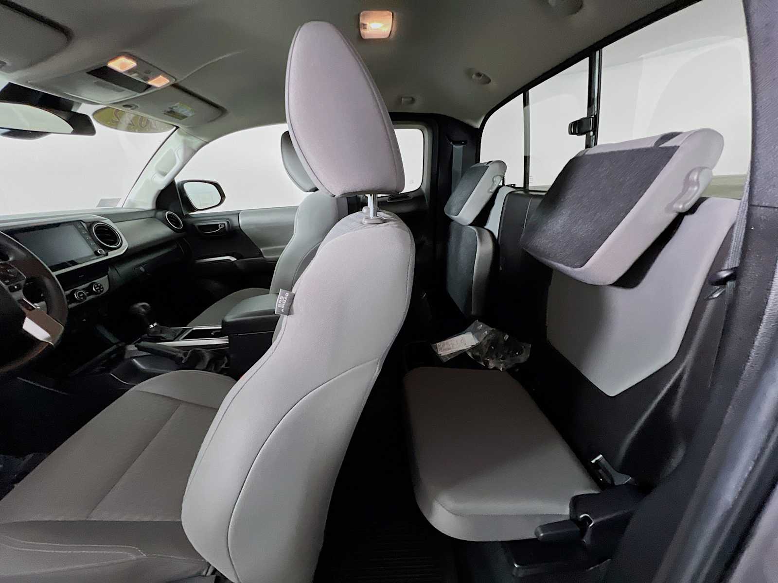 2022 Toyota Tacoma SR5 - Photo 23