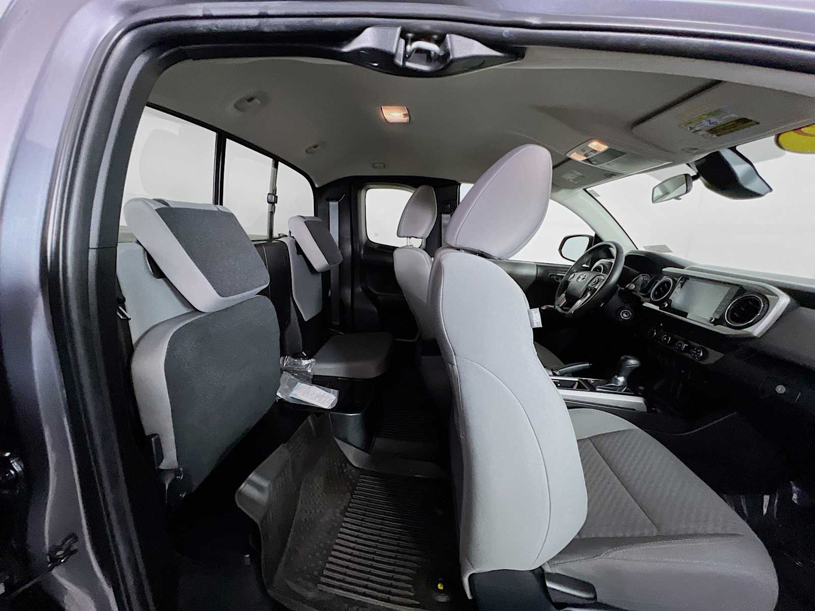 2022 Toyota Tacoma SR5 - Photo 25