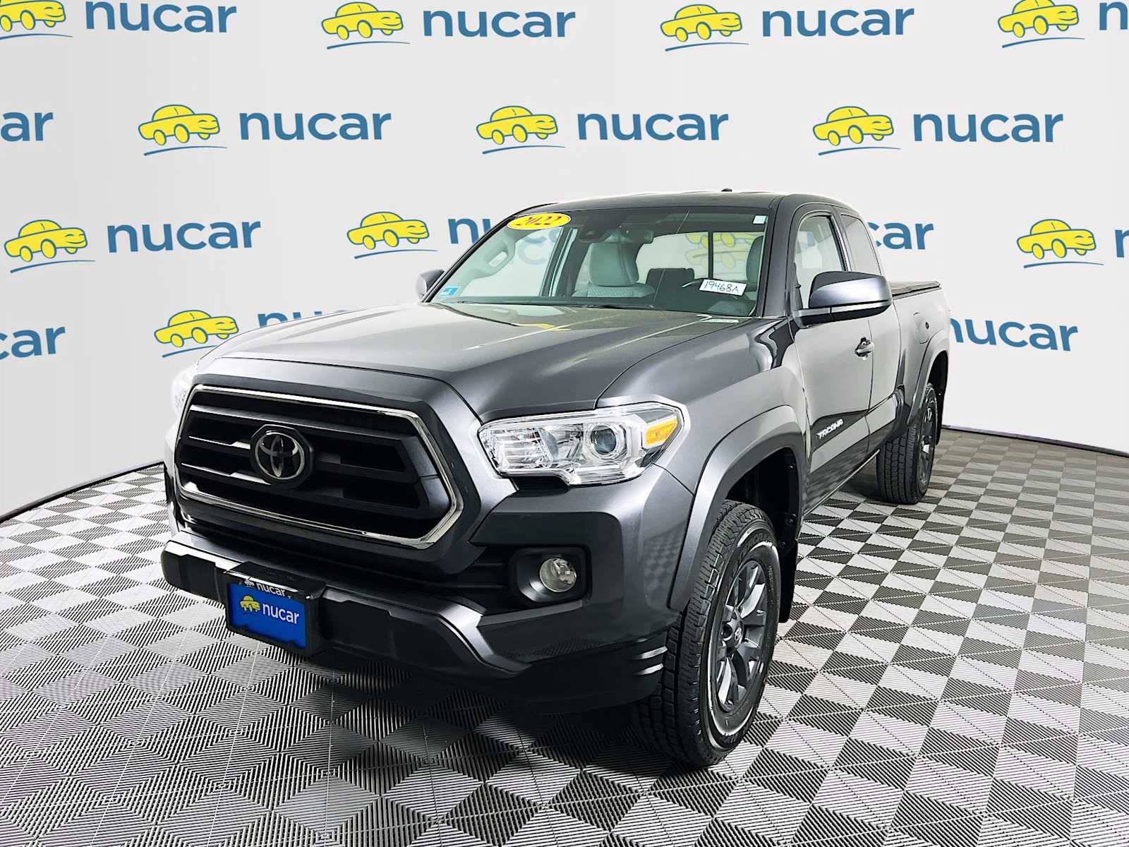 2022 Toyota Tacoma SR5 - Photo 3