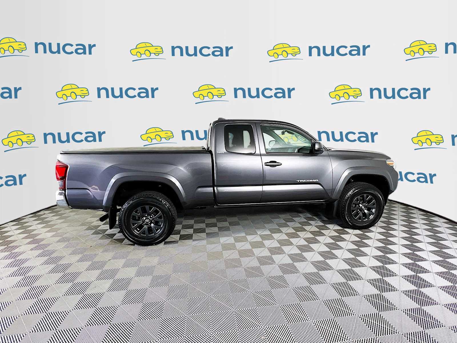 2022 Toyota Tacoma SR5 - Photo 8
