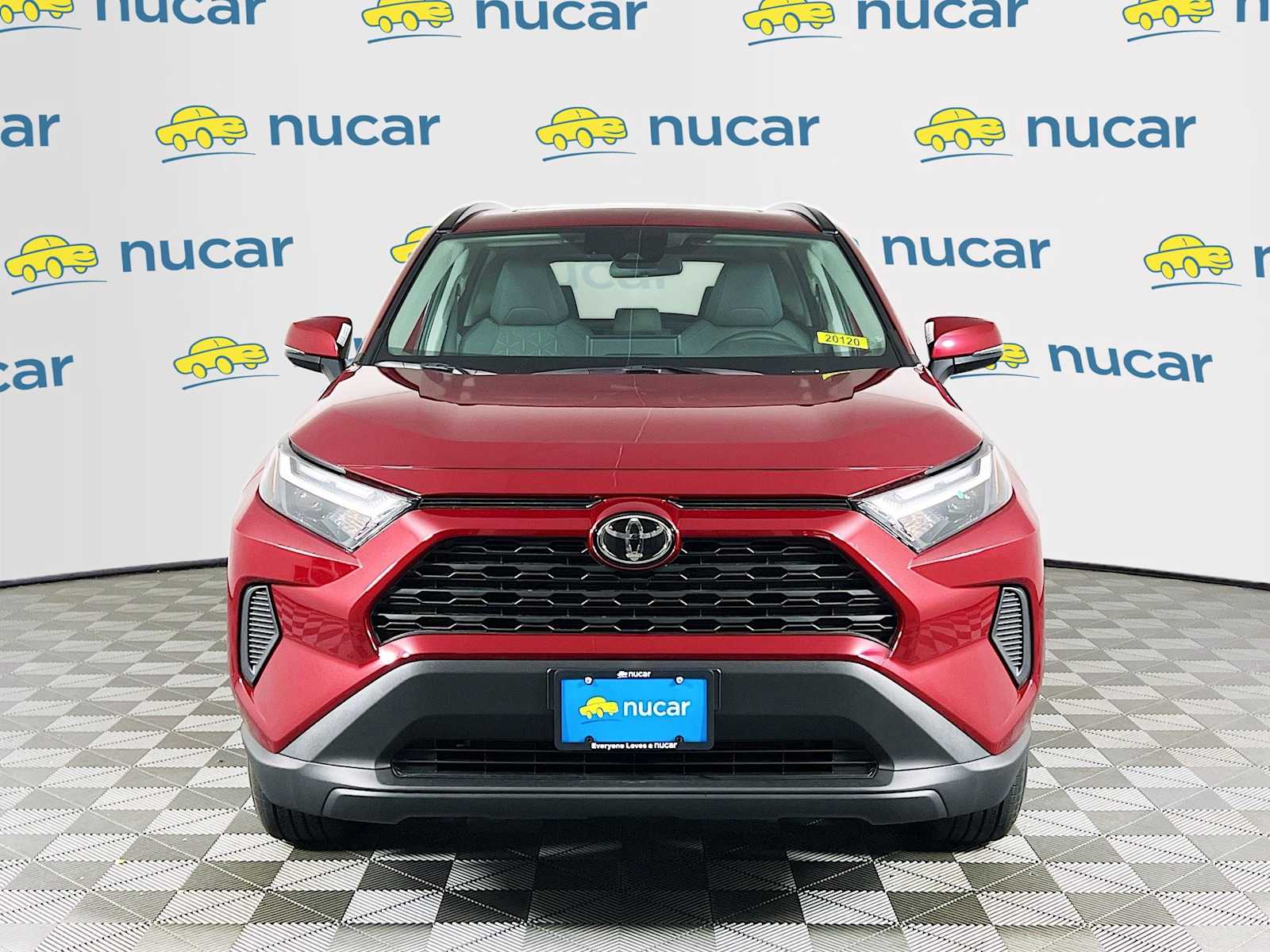 2025 Toyota RAV4 Hybrid XLE - Photo 2