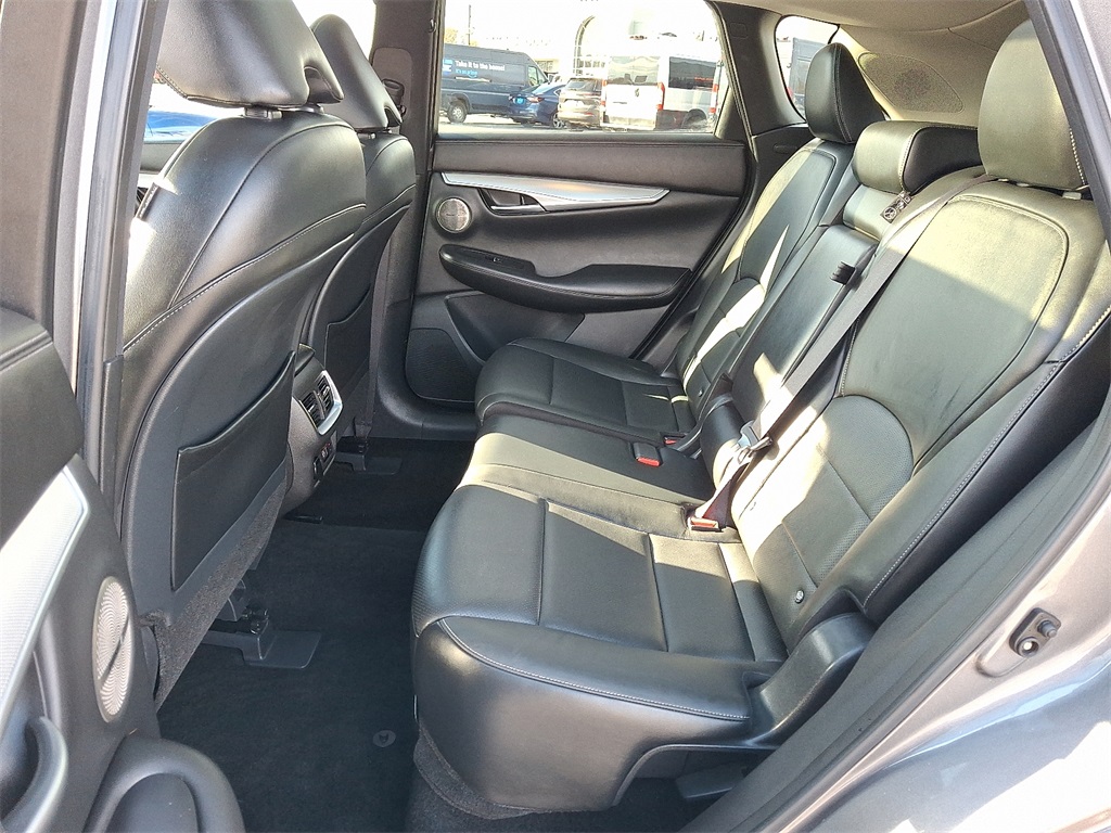2019 INFINITI QX50 ESSENTIAL - Photo 11