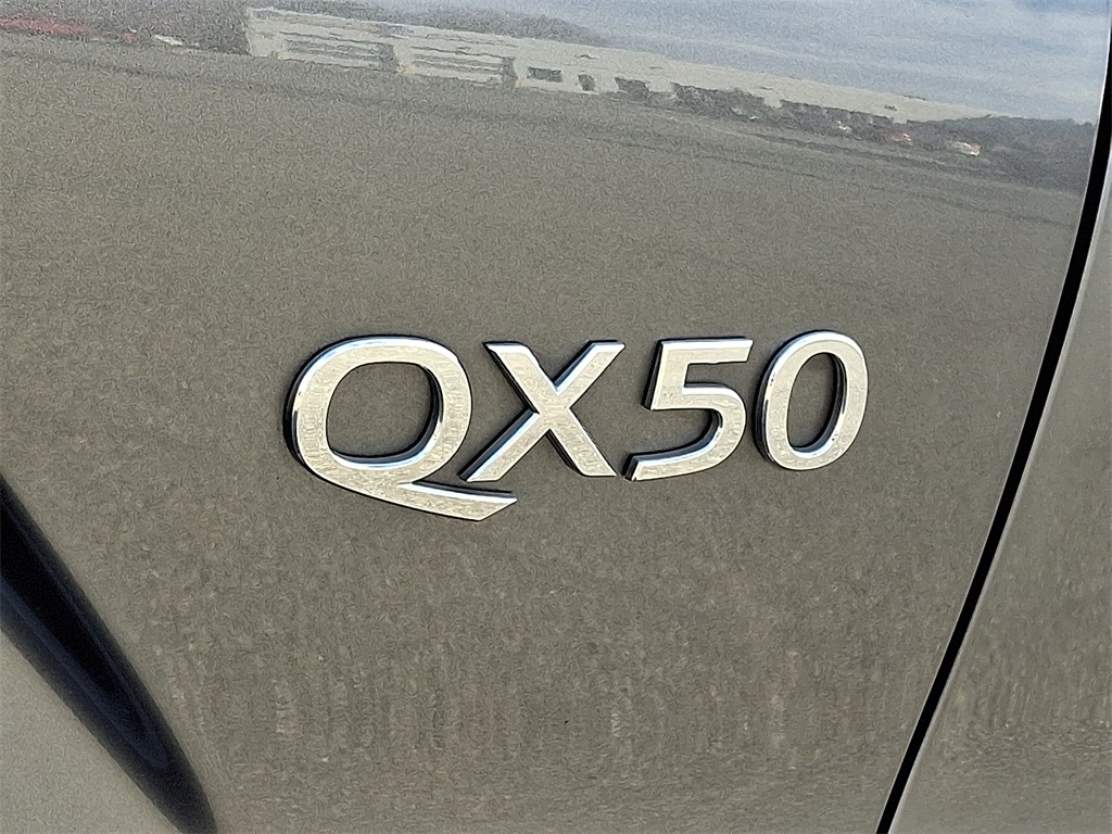 2019 INFINITI QX50 ESSENTIAL - Photo 30