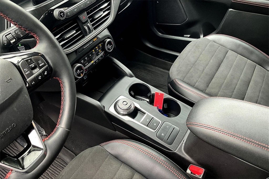 2021 Ford Escape SEL - Photo 19